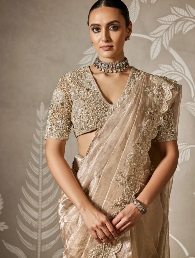 Aabroo Saree Set