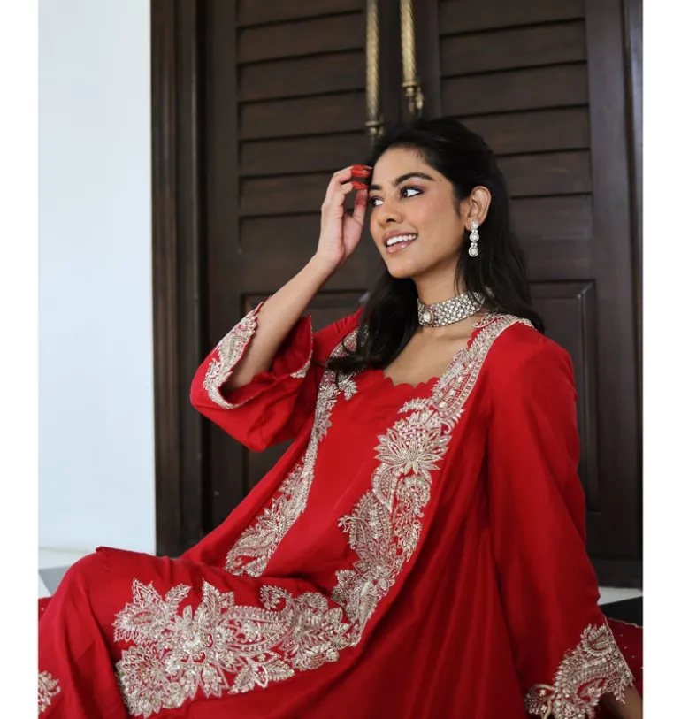 Adhira Kurta Set