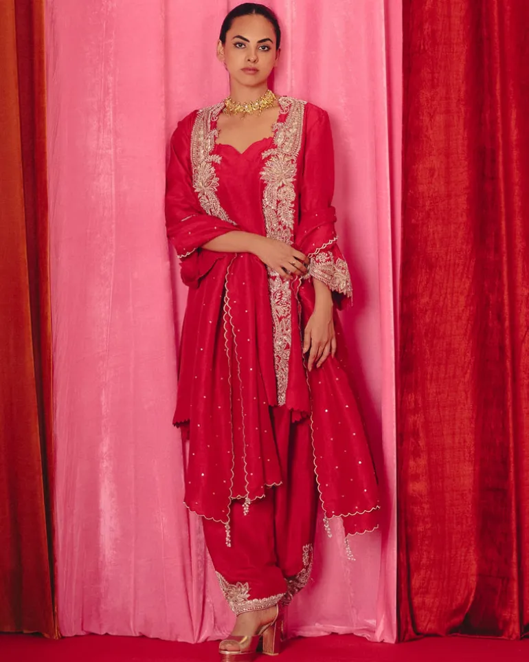 Adhira Kurta Set
