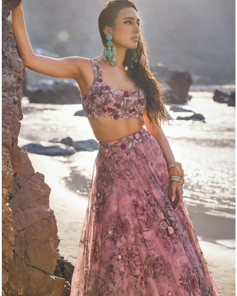 Ayzel Lehenga Set