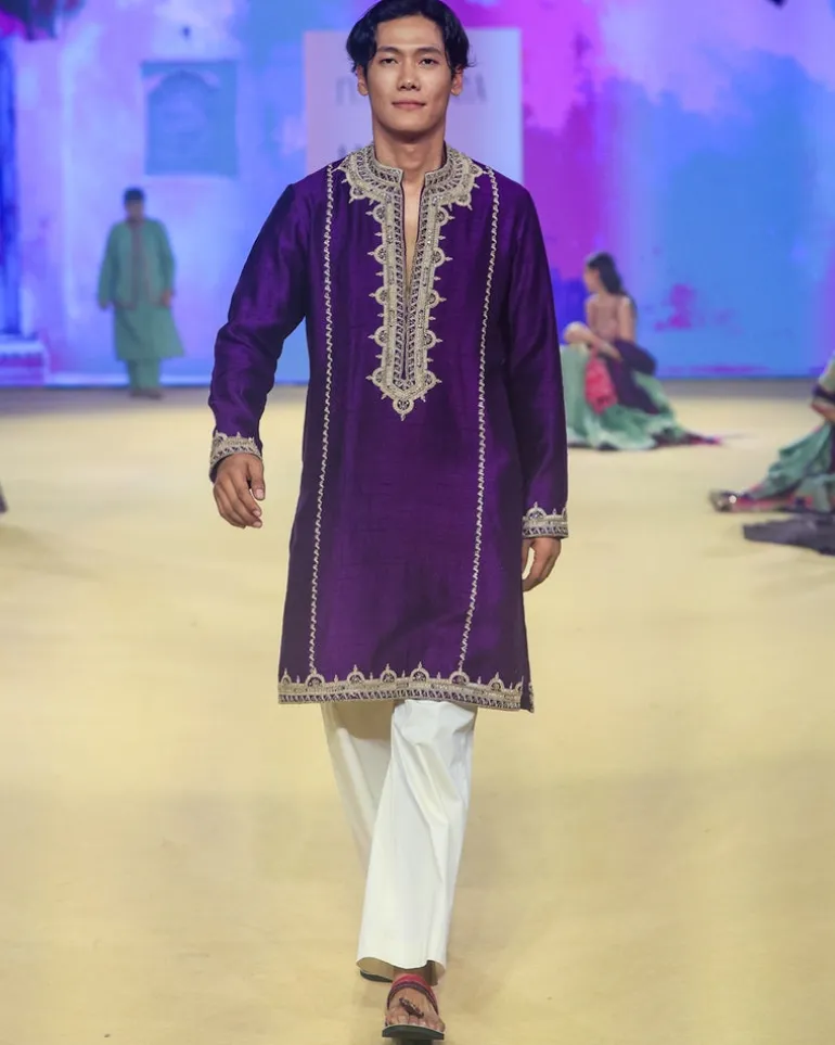 Baingani Embroidered Kurta Set