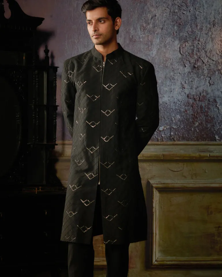 Black Textured With Arrow Embroidered Kurta With Black Pants