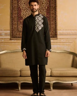 Black With White Diamond Embroidered Kurta With Black Pants