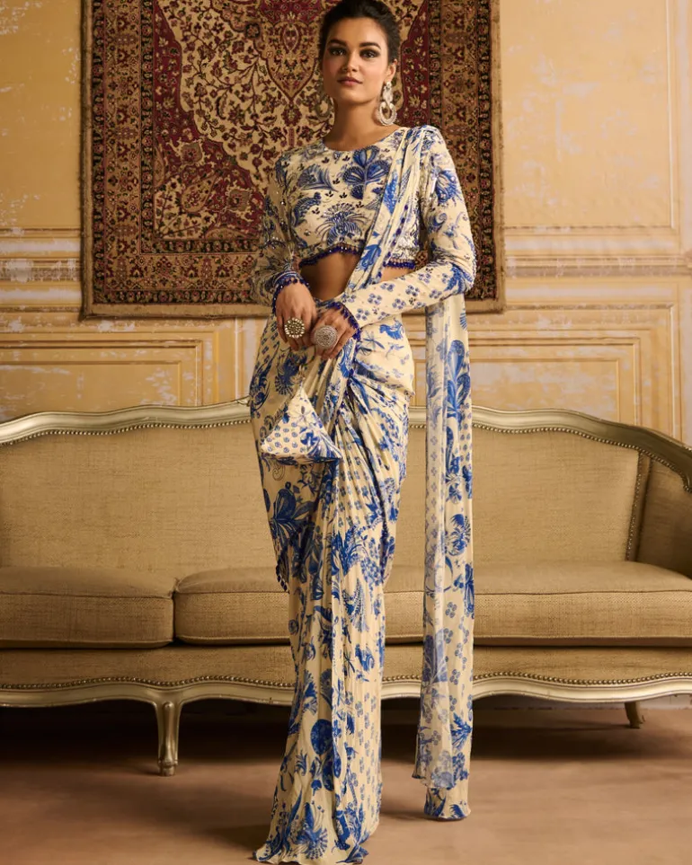 Blue Highlighted Blouse And Dhoti Sari Set