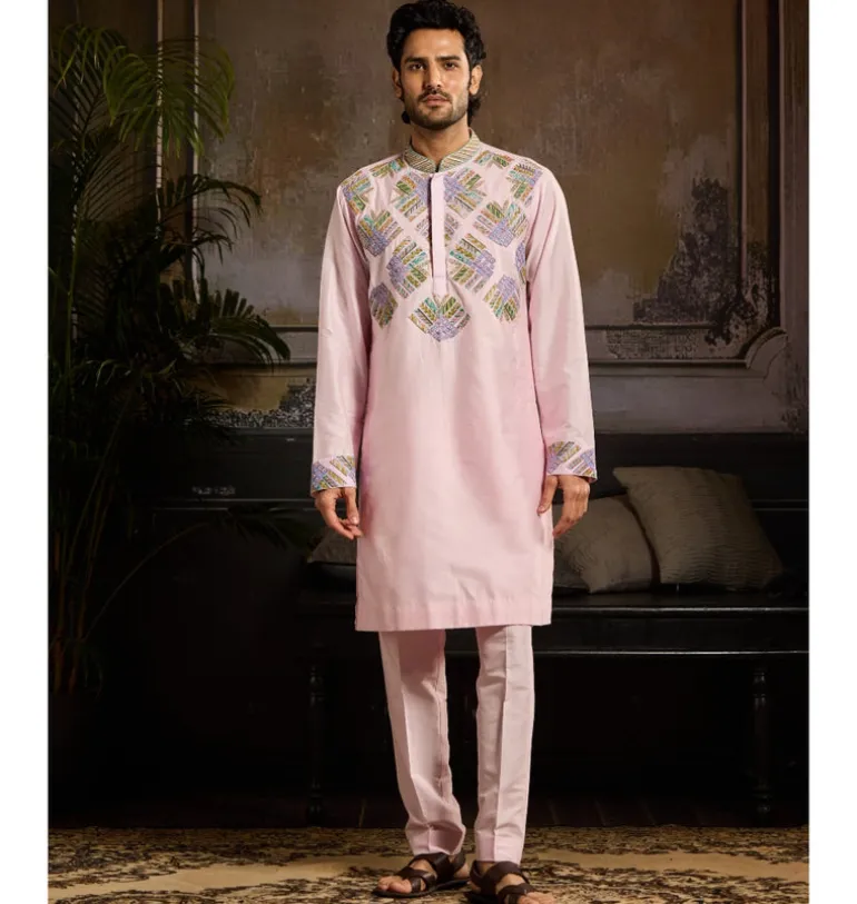 Blush Pink Cutdana & Zari Fan Butta Embroidered Kurta Paired With Blush Pink Pants