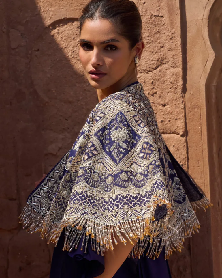 Cascade Sari with Cape Set