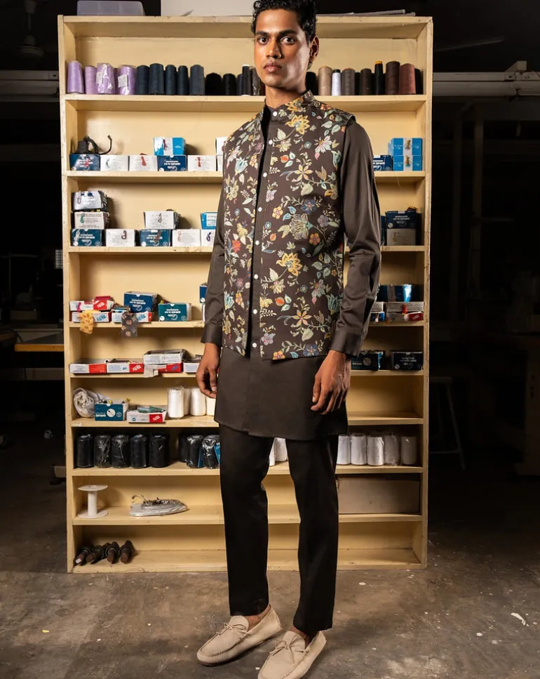 Charcoal Kaari Open Bandi With Matching Kurta Pajama Set