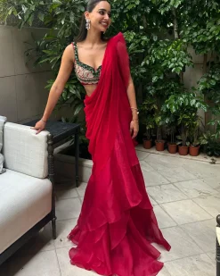 Chashm Sari Set