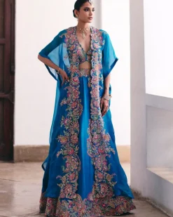 Ekam Cape Set