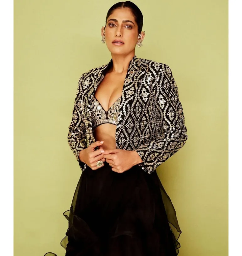 Gandhara Skirt Set