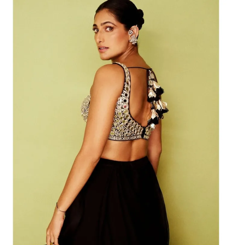 Gandhara Skirt Set
