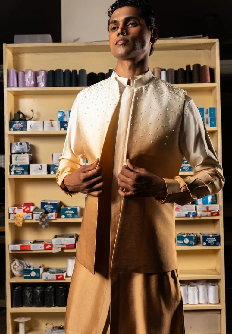Gold Yaara Open Bandi With Matching Kurta Pajama Set