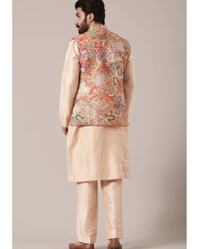 Ishan Kurta Set