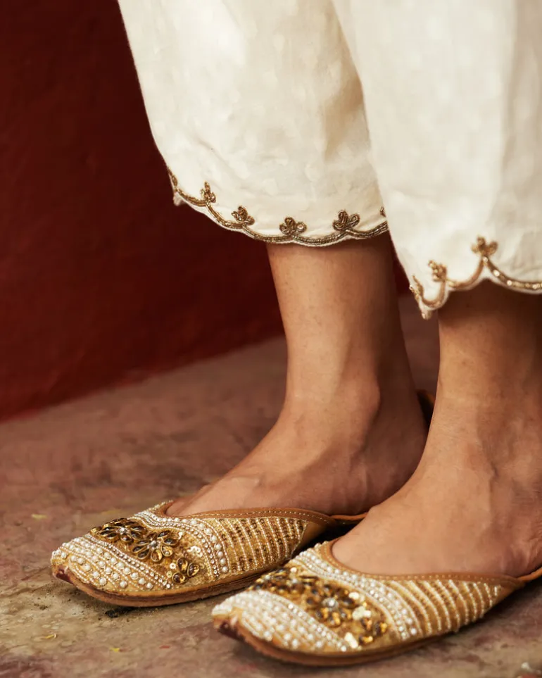 Ivory Embroidered Kurta With Cropped Salwar Set