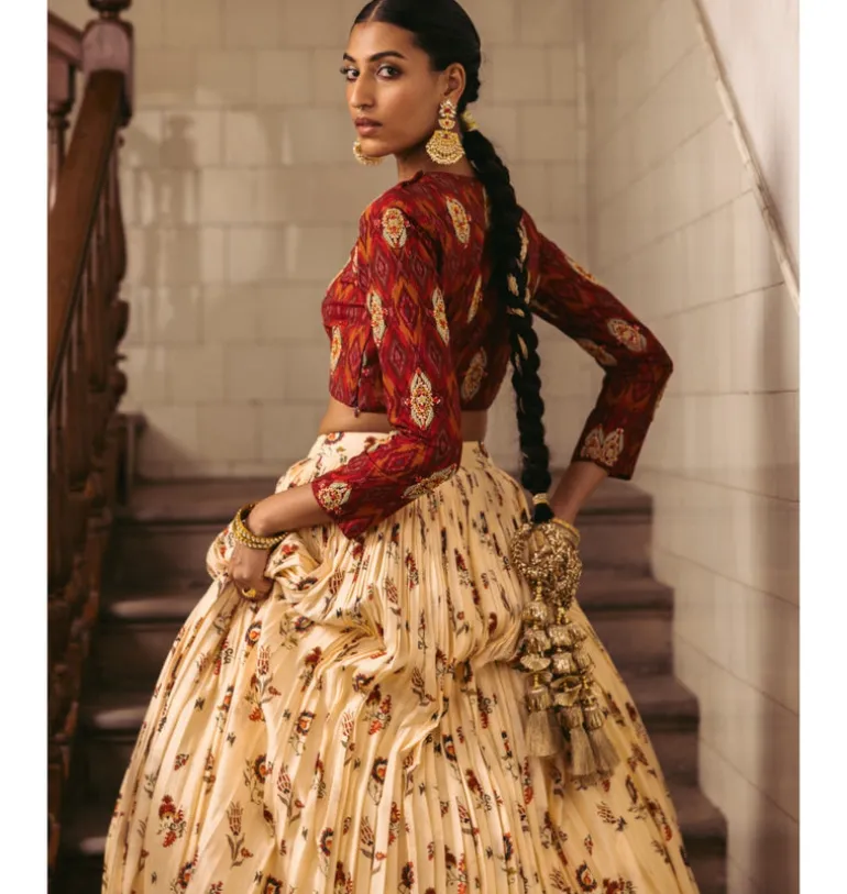 Jarokha Lehenga Set