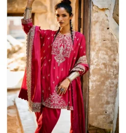 Jyasha Embroidered Tunic Set