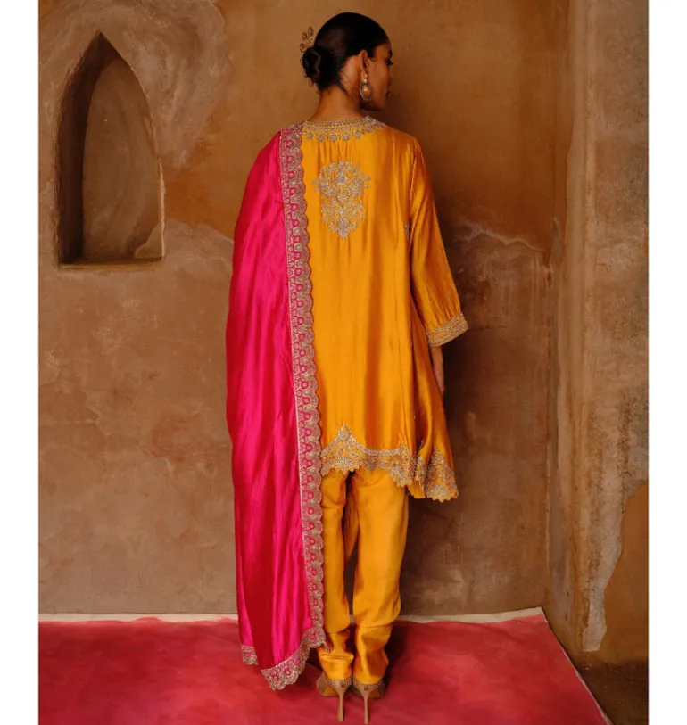 Kesarra Yellow Tunic Set