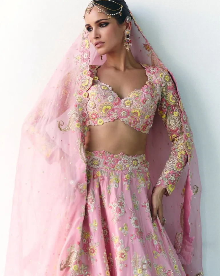 Muna Lehenga Set