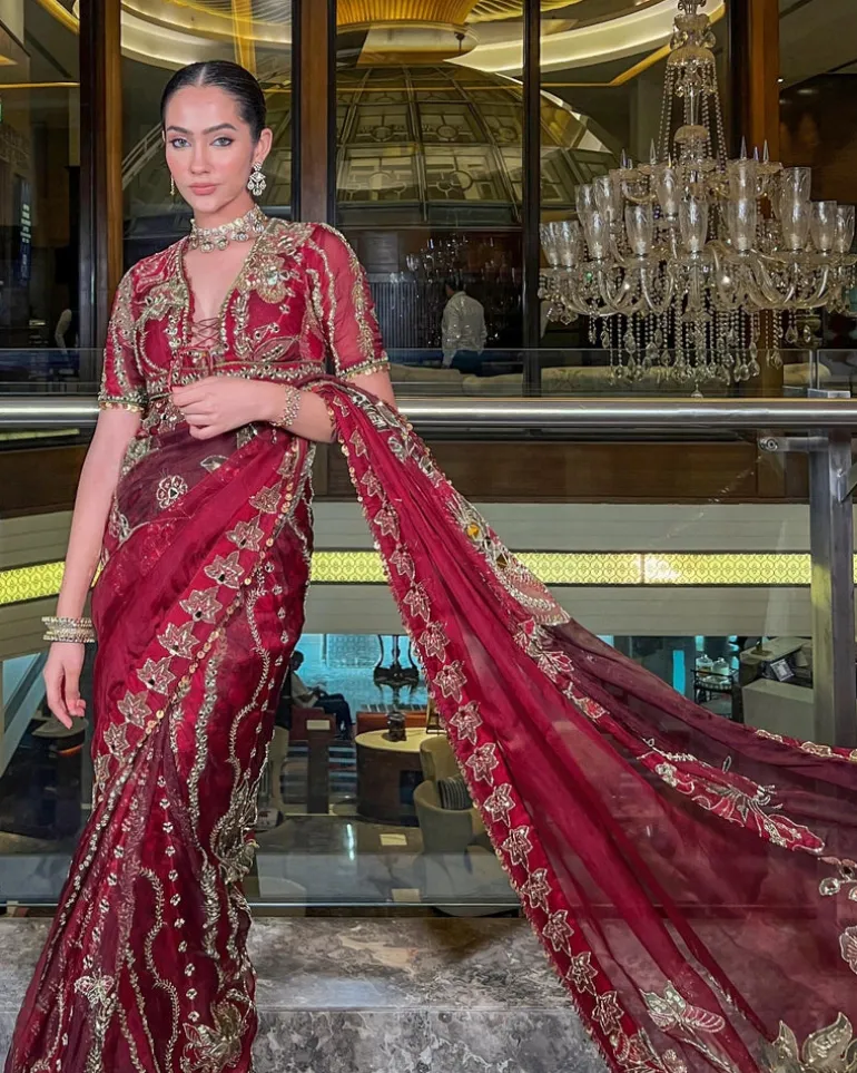Noor Sari Set