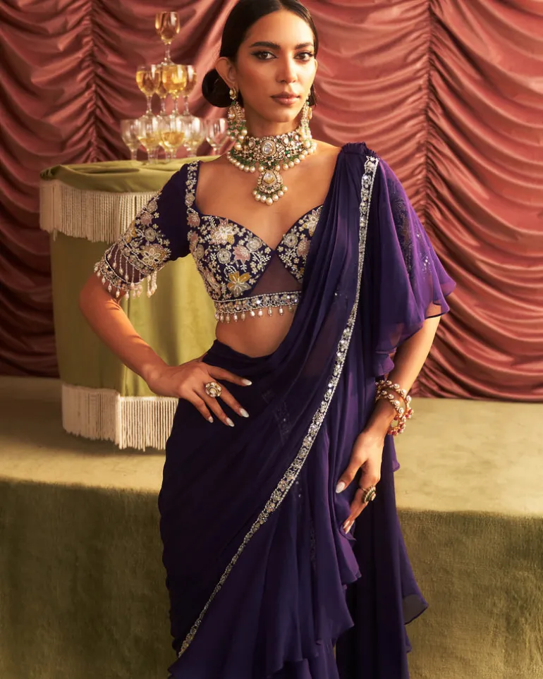 Pushpa Concept Sari Set