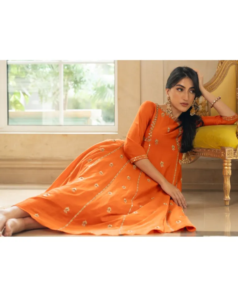 Rust Butti Embroidered Kurta Set