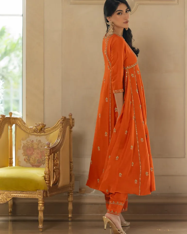 Rust Butti Embroidered Kurta Set