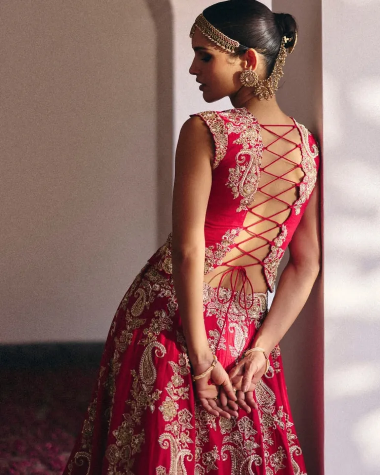 Saahat Lehenga Set