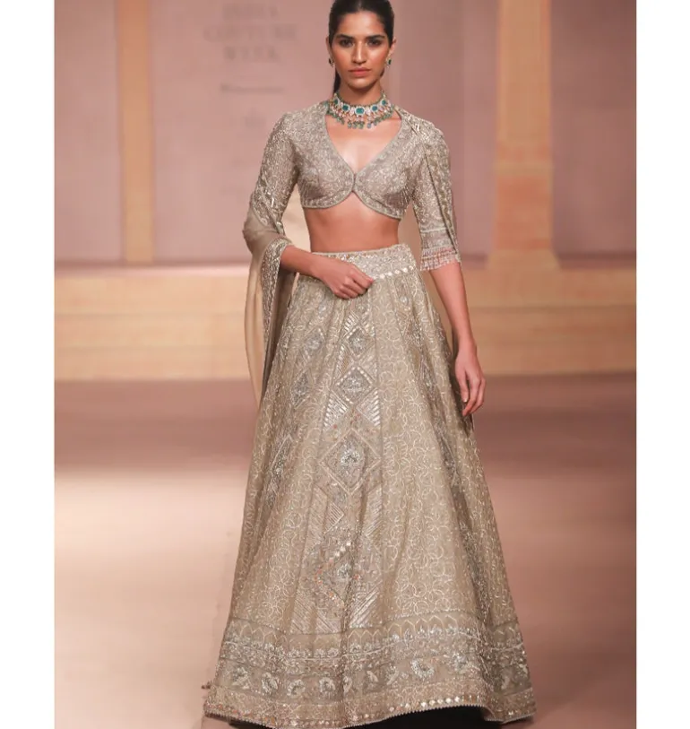 Sanyogita Lehenga Set