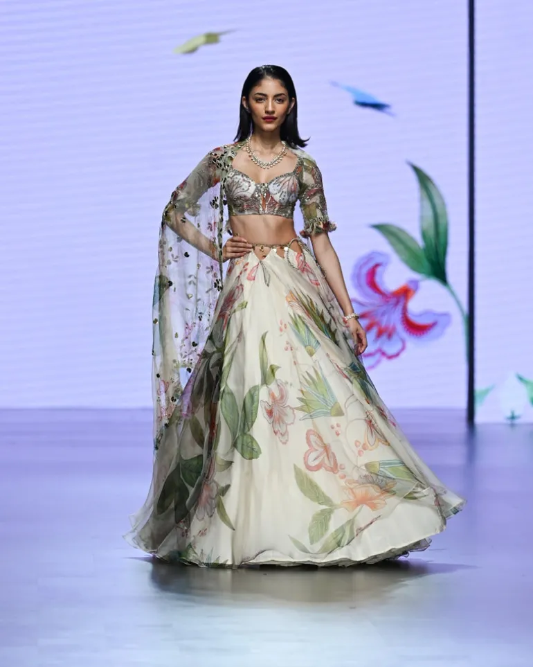 Shimona Lehenga Set