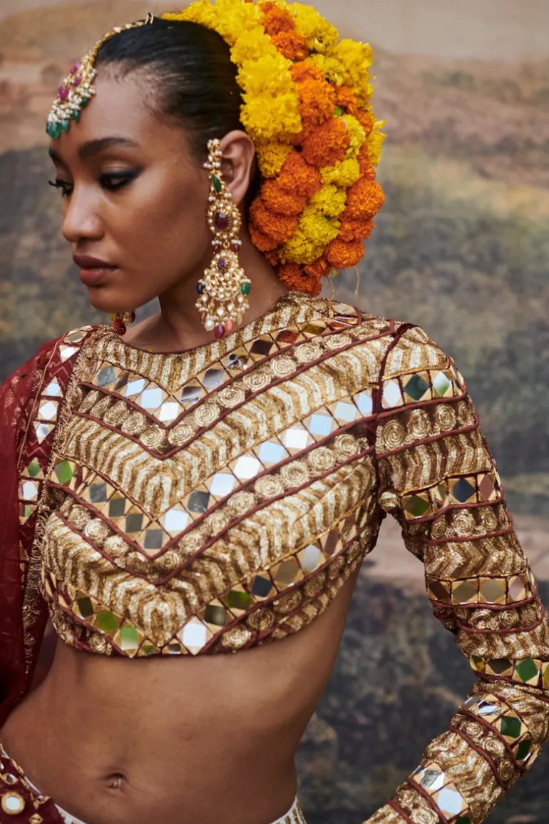 Surkh Lehenga Set