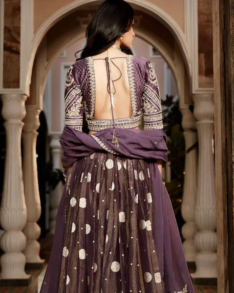 The Burnt Lavender Kashi Lehenga Set