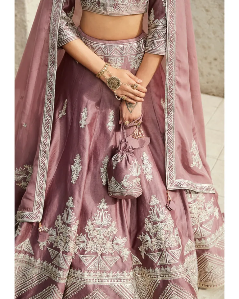 The Global Indian Lehenga Set