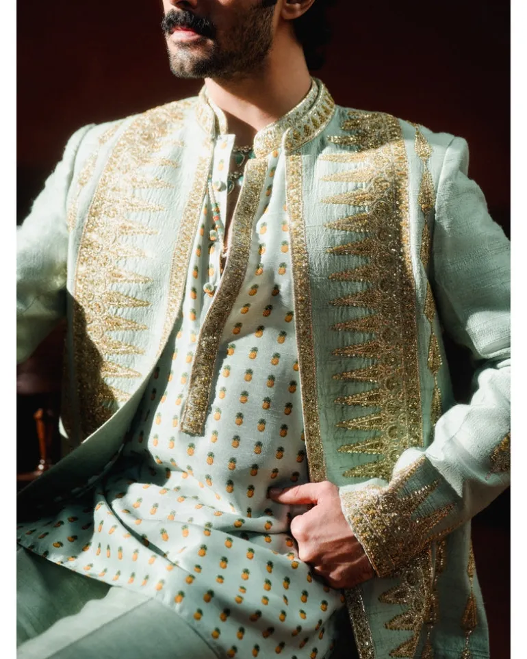 The Kashni Raja Koti Set