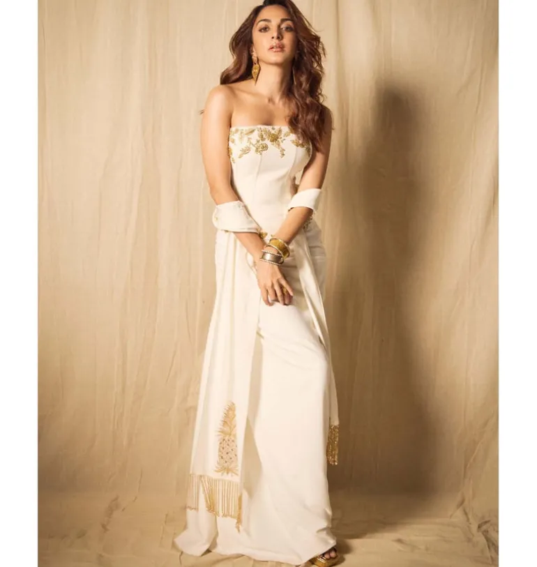 The Thandai Corset Set