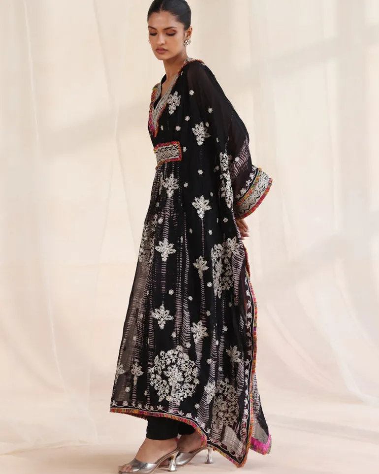 Tiana Kaftan