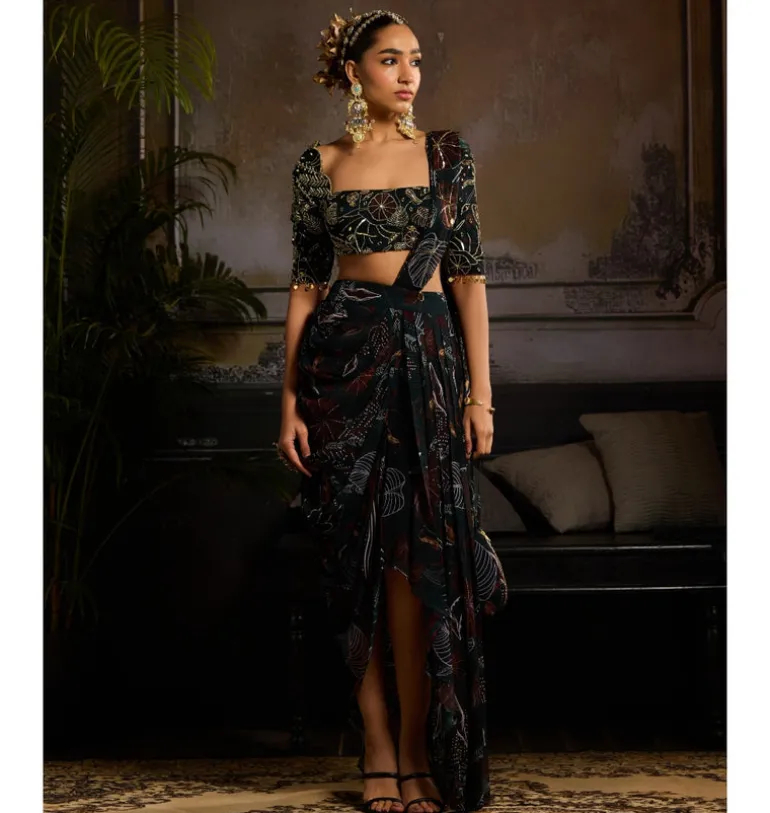 Verdant Glow Sari Set