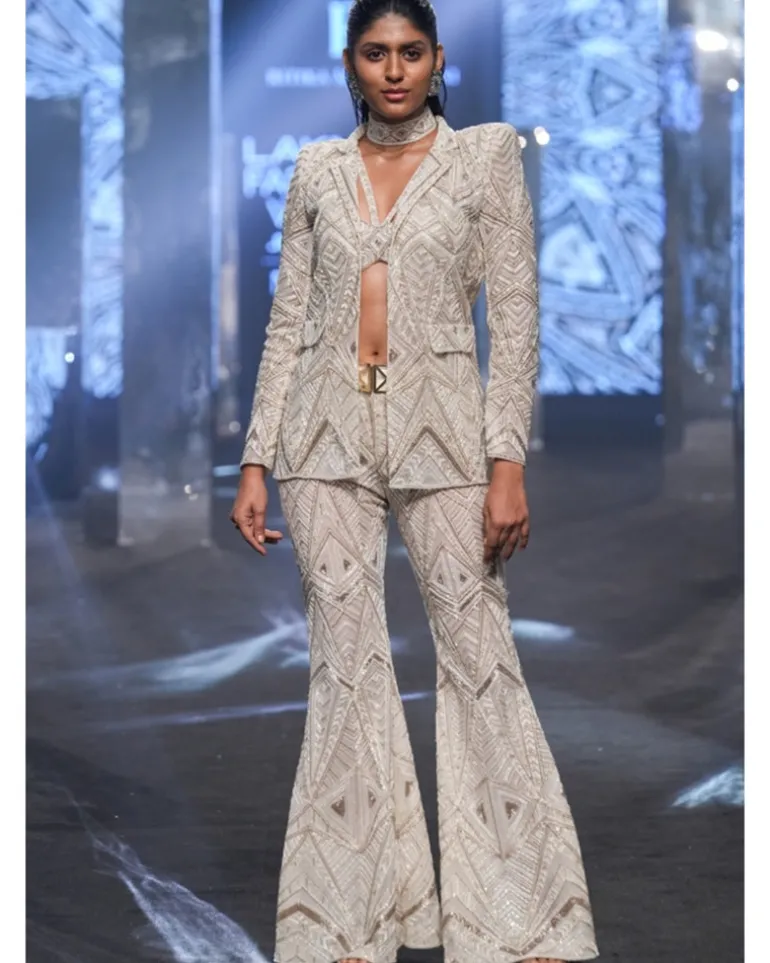 Yeva Blazer Set